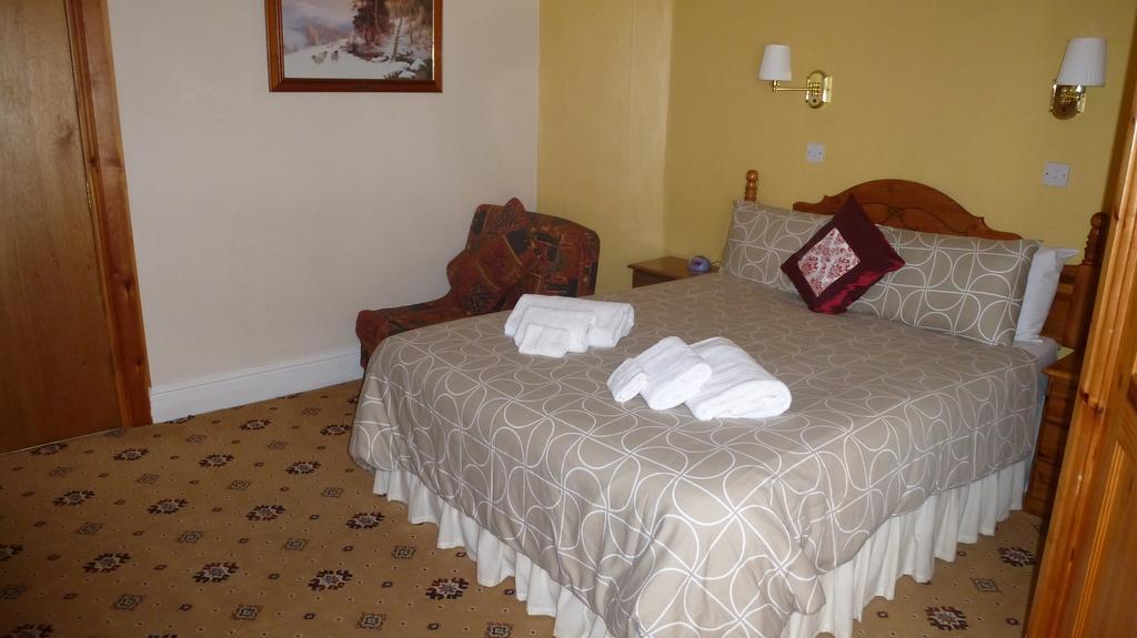 Whitehall Guest House Colwyn Bay Esterno foto
