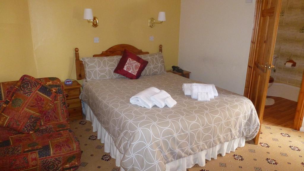 Whitehall Guest House Colwyn Bay Esterno foto